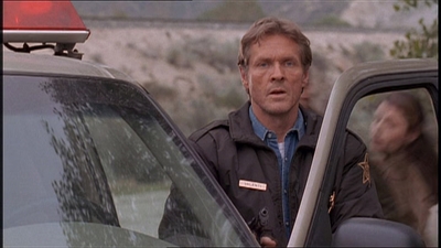 ROSWELL_-_E1X22_DESTINY_0146.jpg