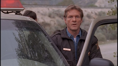 ROSWELL_-_E1X22_DESTINY_0149.jpg