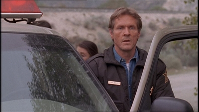 ROSWELL_-_E1X22_DESTINY_0150.jpg