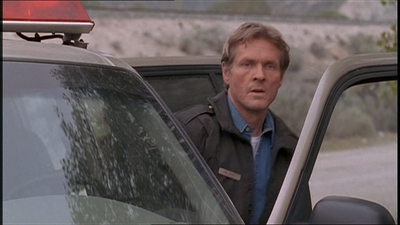 ROSWELL_-_E1X22_DESTINY_0157.jpg