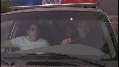 ROSWELL_-_E1X22_DESTINY_0162.jpg