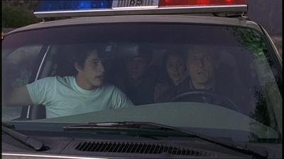 ROSWELL_-_E1X22_DESTINY_0168.jpg