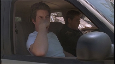 ROSWELL_-_E1X22_DESTINY_0176.jpg
