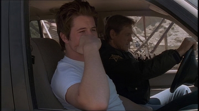 ROSWELL_-_E1X22_DESTINY_0180.jpg