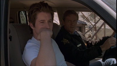 ROSWELL_-_E1X22_DESTINY_0201.jpg