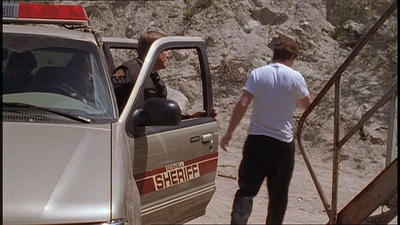 ROSWELL_-_E1X22_DESTINY_0220.jpg