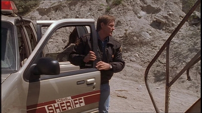ROSWELL_-_E1X22_DESTINY_0227.jpg
