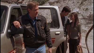 ROSWELL_-_E1X22_DESTINY_0231.jpg