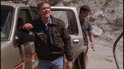 ROSWELL_-_E1X22_DESTINY_0243.jpg