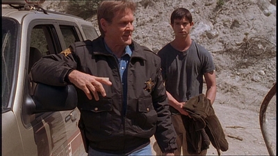 ROSWELL_-_E1X22_DESTINY_0247.jpg