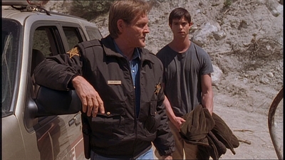 ROSWELL_-_E1X22_DESTINY_0250.jpg