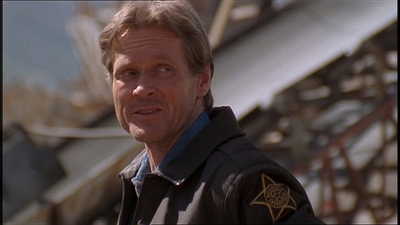 ROSWELL_-_E1X22_DESTINY_0255.jpg