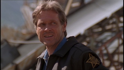 ROSWELL_-_E1X22_DESTINY_0258.jpg