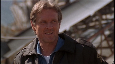 ROSWELL_-_E1X22_DESTINY_0264.jpg