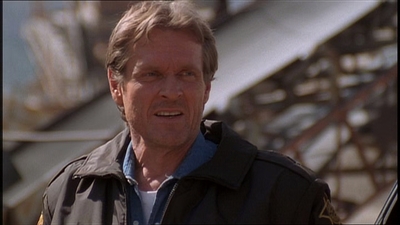 ROSWELL_-_E1X22_DESTINY_0265.jpg