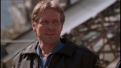 ROSWELL_-_E1X22_DESTINY_0266.jpg