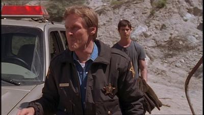 ROSWELL_-_E1X22_DESTINY_0280.jpg