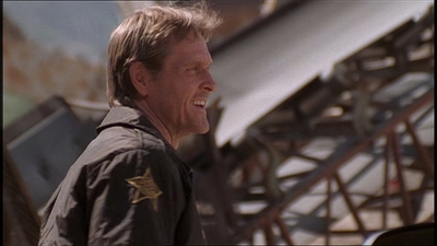 ROSWELL_-_E1X22_DESTINY_0284.jpg