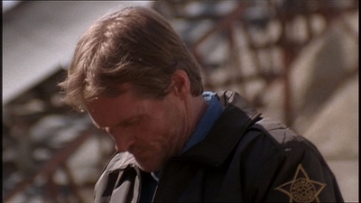 ROSWELL_-_E1X22_DESTINY_0296.jpg