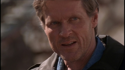 ROSWELL_-_E1X22_DESTINY_0301.jpg