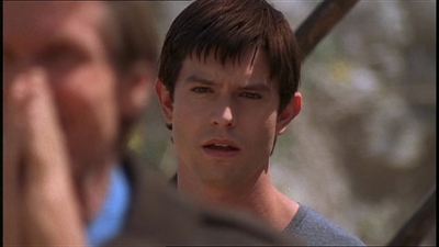 ROSWELL_-_E1X22_DESTINY_0341.jpg