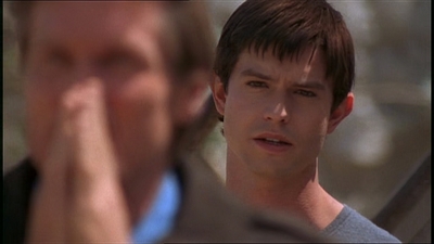 ROSWELL_-_E1X22_DESTINY_0343.jpg