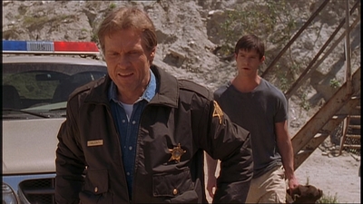 ROSWELL_-_E1X22_DESTINY_0355.jpg