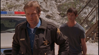 ROSWELL_-_E1X22_DESTINY_0357.jpg