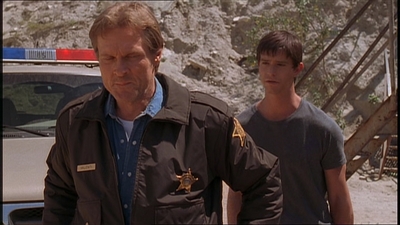 ROSWELL_-_E1X22_DESTINY_0358.jpg