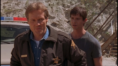 ROSWELL_-_E1X22_DESTINY_0360.jpg