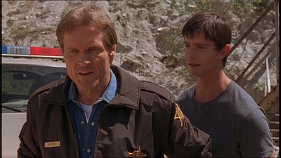 ROSWELL_-_E1X22_DESTINY_0362.jpg