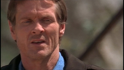 ROSWELL_-_E1X22_DESTINY_0385.jpg