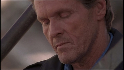 ROSWELL_-_E1X22_DESTINY_0401.jpg