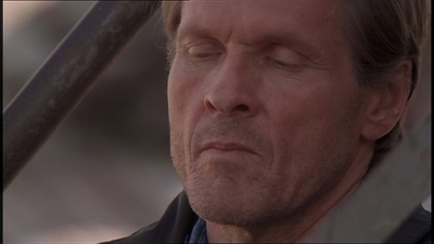 ROSWELL_-_E1X22_DESTINY_0414.jpg
