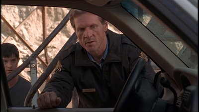 ROSWELL_-_E1X22_DESTINY_0427.jpg