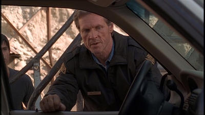 ROSWELL_-_E1X22_DESTINY_0430.jpg