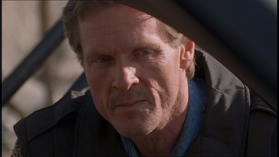 ROSWELL_-_E1X22_DESTINY_0435.jpg