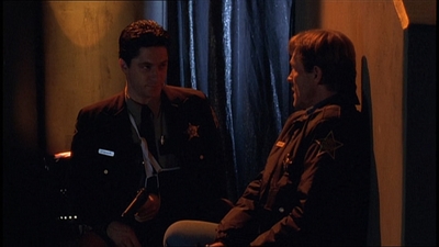 ROSWELL_-_E1X22_DESTINY_0621.jpg