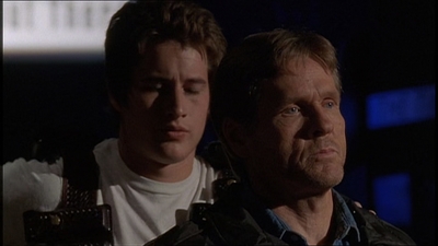 ROSWELL_-_E1X22_DESTINY_0650.jpg