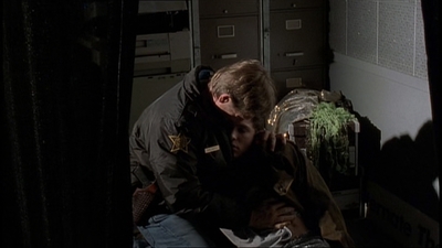 ROSWELL_-_E1X22_DESTINY_0924.jpg