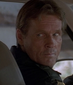 ROSWELL_-_E1X22_DESTINY_0188.jpg