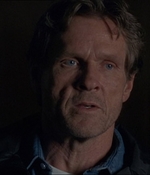 ROSWELL_-_E1X22_DESTINY_0451.jpg