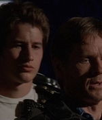 ROSWELL_-_E1X22_DESTINY_0648.jpg