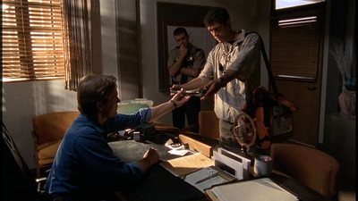 ROSWELL_-_E2X01_SKIN_AND_BONES_063.jpg