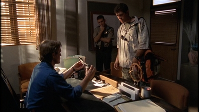 ROSWELL_-_E2X01_SKIN_AND_BONES_068.jpg