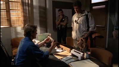 ROSWELL_-_E2X01_SKIN_AND_BONES_072.jpg