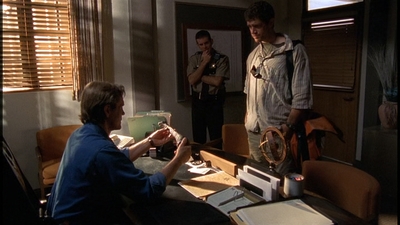 ROSWELL_-_E2X01_SKIN_AND_BONES_078.jpg