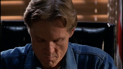 ROSWELL_-_E2X01_SKIN_AND_BONES_091.jpg