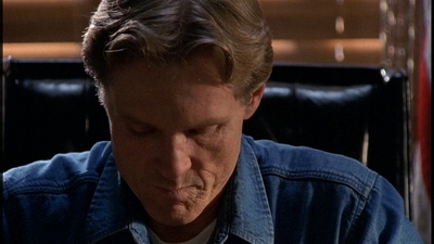 ROSWELL_-_E2X01_SKIN_AND_BONES_101.jpg