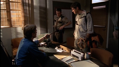 ROSWELL_-_E2X01_SKIN_AND_BONES_128.jpg